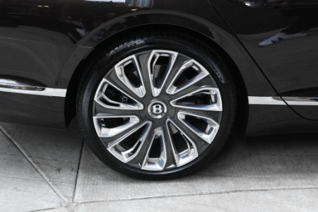Used 2022 Bentley Flying Spur V8 Mulliner | Chicago, IL