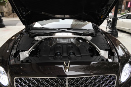 New 2022 Bentley Flying Spur V8 Mulliner | Chicago, IL
