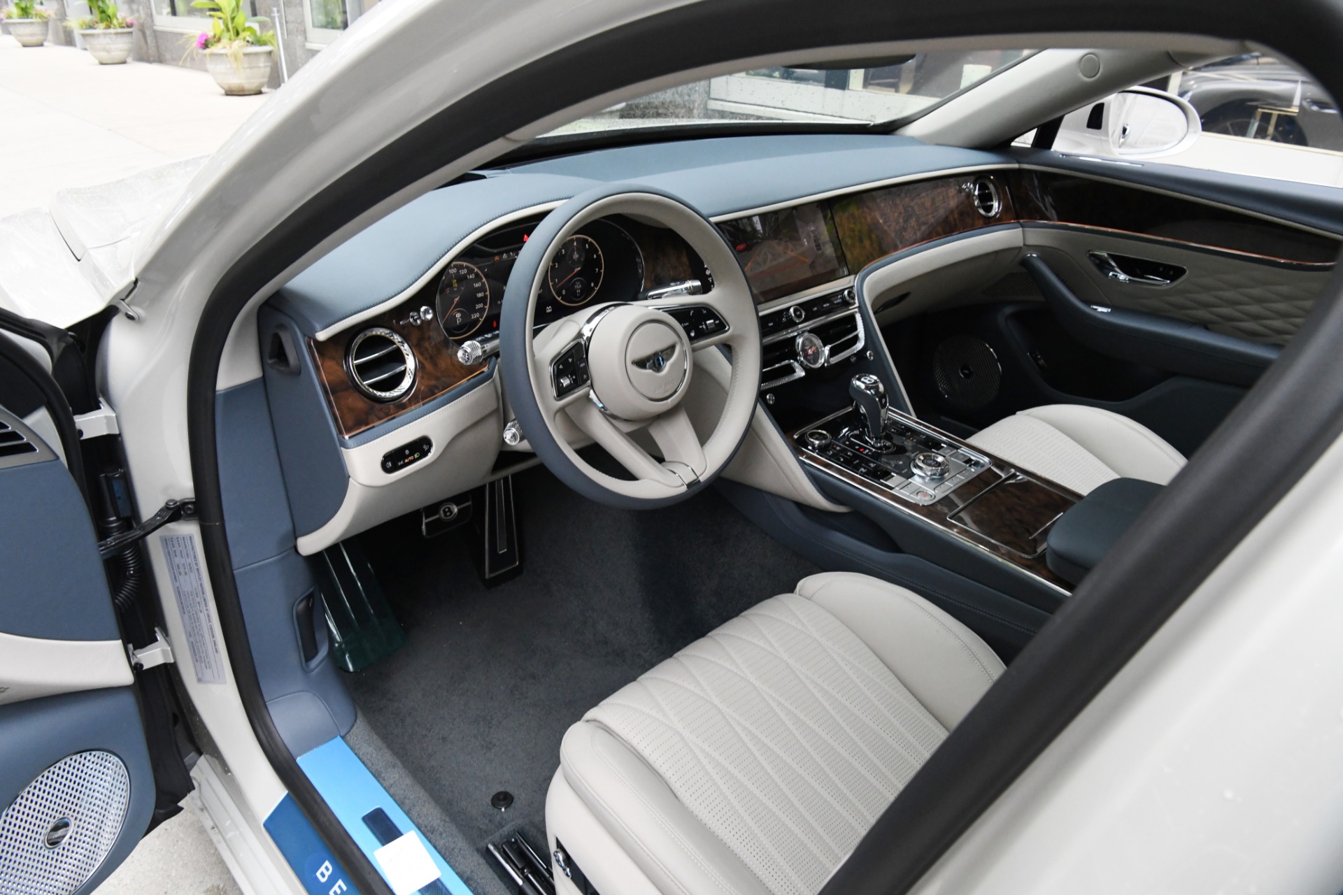 Used 2022 Bentley Flying Spur W12 | St. Petersburg, FL