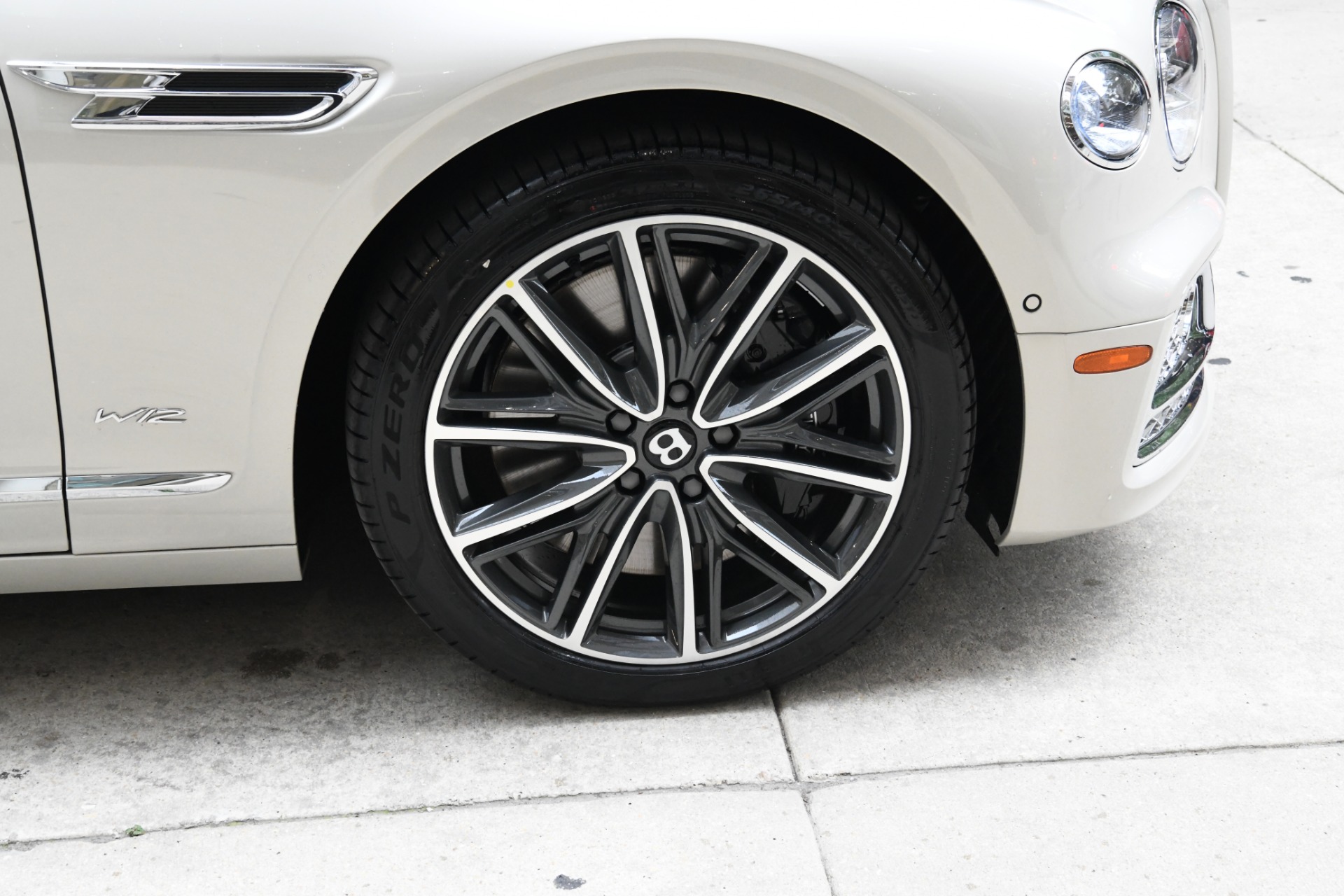 Used 2022 Bentley Flying Spur W12 | St. Petersburg, FL