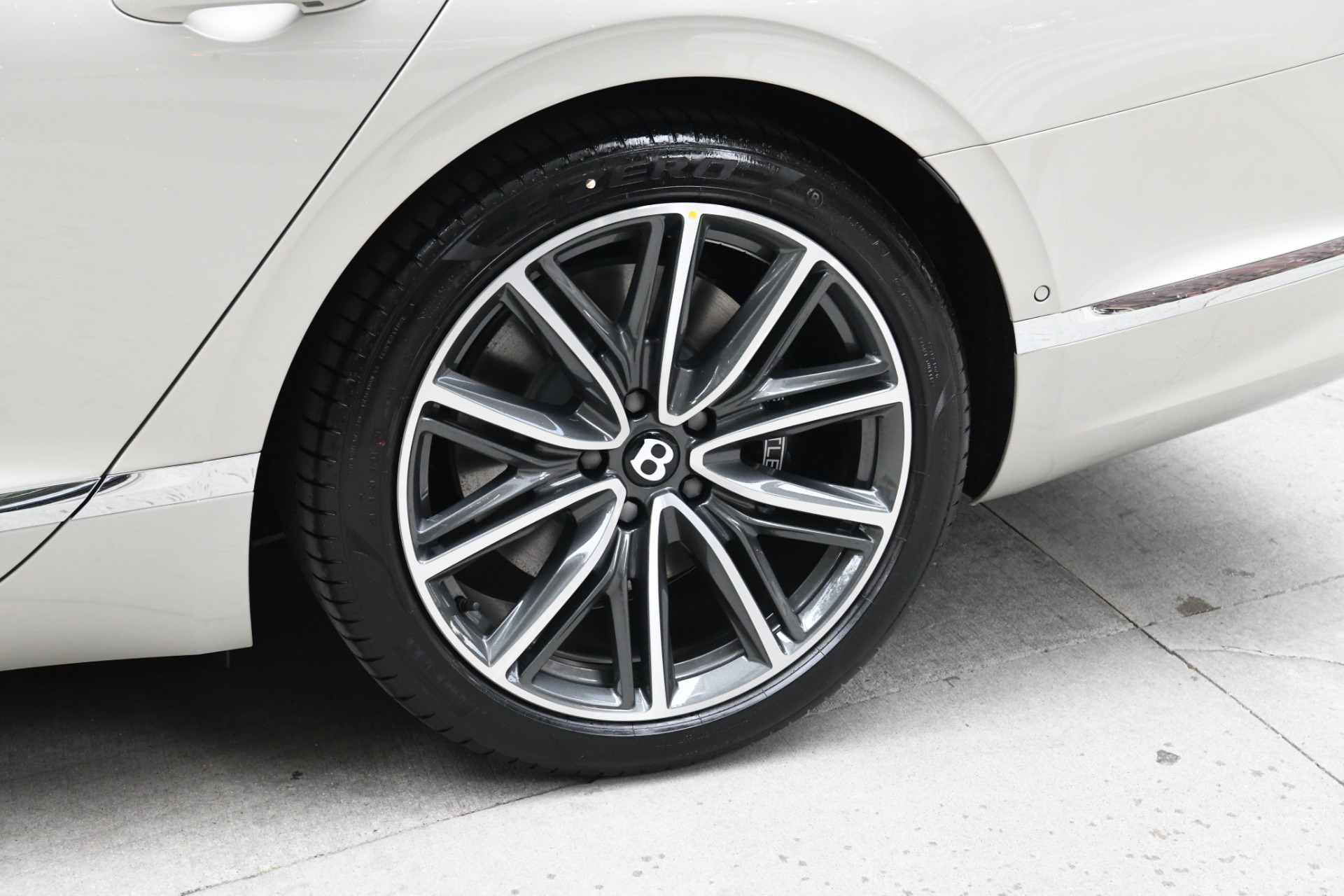 Used 2022 Bentley Flying Spur W12 | St. Petersburg, FL