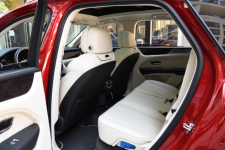 Used 2022 Bentley Bentayga V8 | Chicago, IL