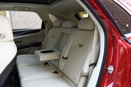 Used 2022 Bentley Bentayga V8 | Chicago, IL