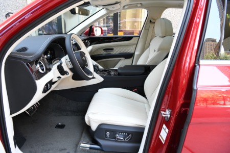 Used 2022 Bentley Bentayga V8 | Chicago, IL