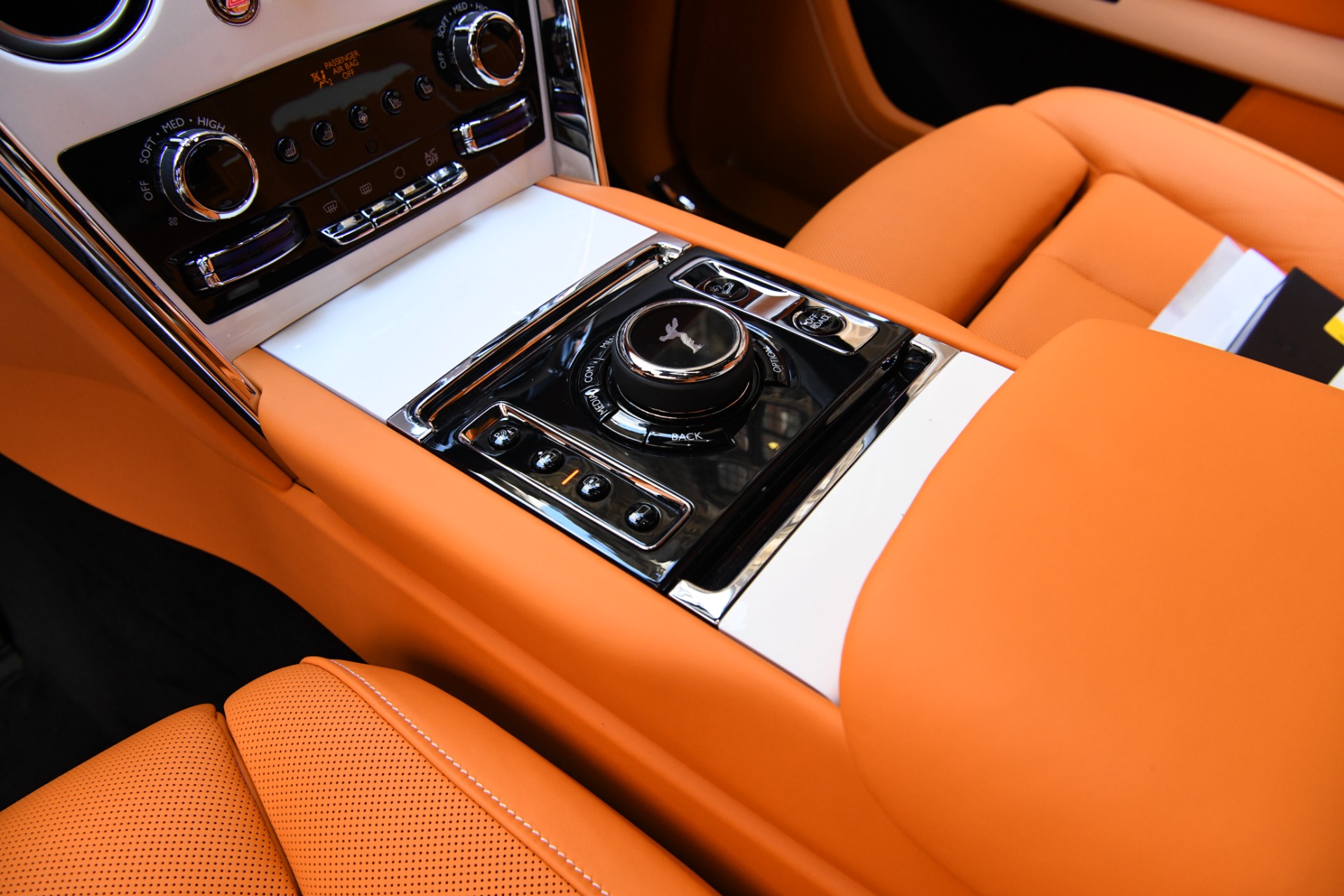 2022 Rolls Royce Cullinan RR31 photo 15