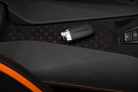 Used 2022 Lamborghini Aventador Roadster LP 780-4 Ultimae | Chicago, IL