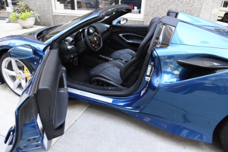 Used 2022 Ferrari F8 Spider  | Chicago, IL