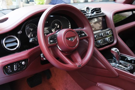 New 2022 Bentley Bentayga V8 | Chicago, IL
