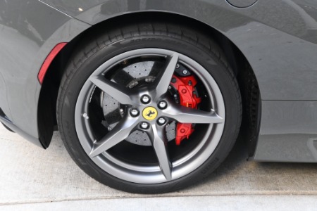 Used 2021 Ferrari F8 Spider  | Chicago, IL