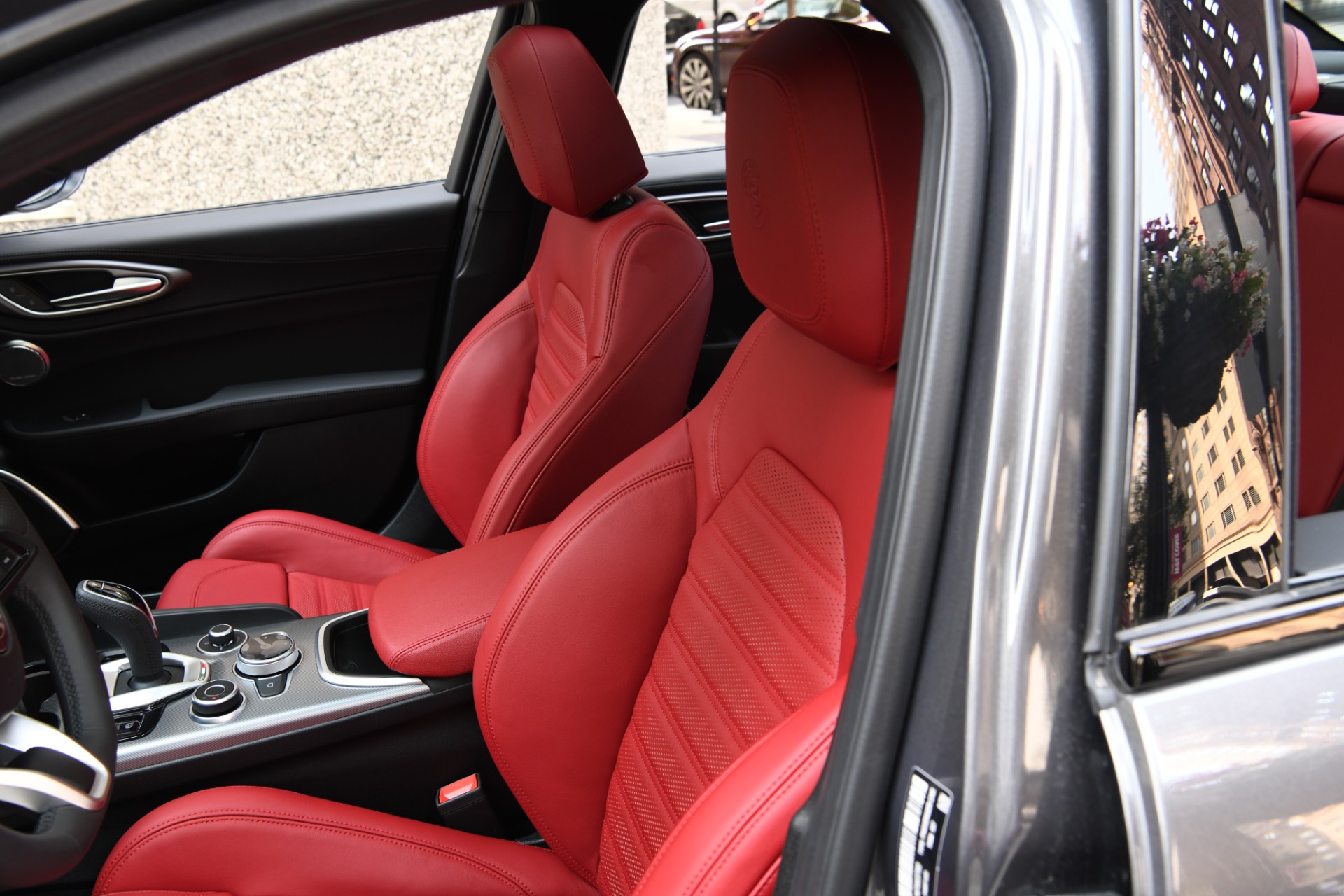 New 2022 Alfa Romeo Giulia Veloce | St. Petersburg, FL