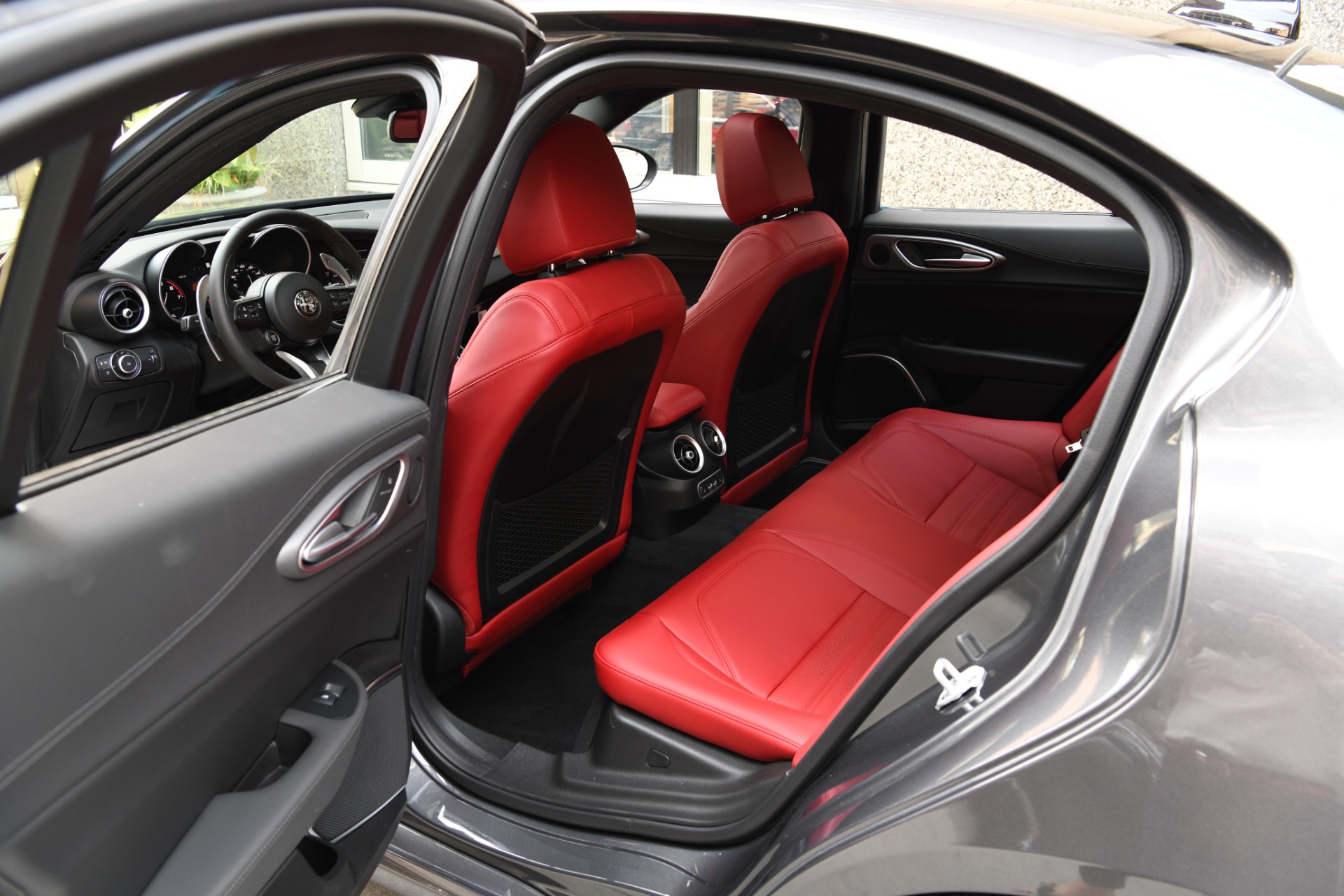 New 2022 Alfa Romeo Giulia Veloce | St. Petersburg, FL