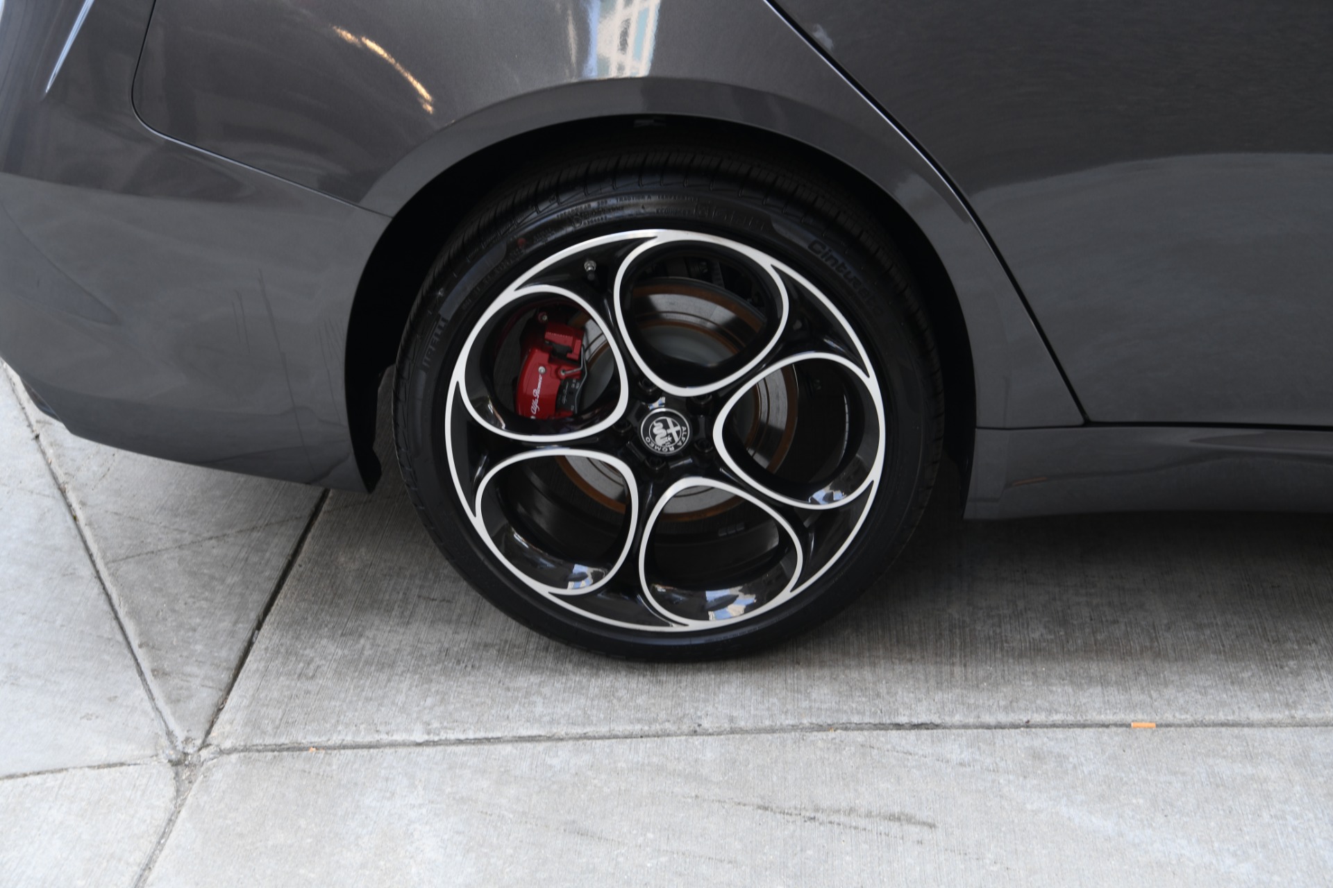New 2022 Alfa Romeo Giulia Veloce | St. Petersburg, FL