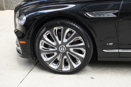 Used 2022 Bentley Flying Spur V8 | Chicago, IL