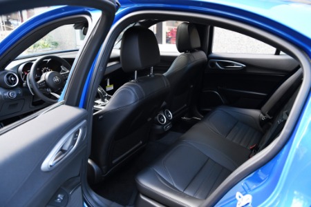 New 2022 Alfa Romeo Giulia Veloce | Chicago, IL