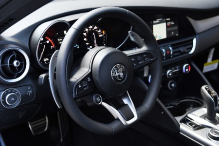 New 2022 Alfa Romeo Giulia Veloce | Chicago, IL