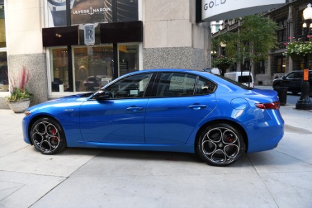 New 2022 Alfa Romeo Giulia Veloce | Chicago, IL