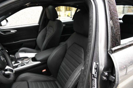 Used 2023 Alfa Romeo Giulia Veloce | Chicago, IL