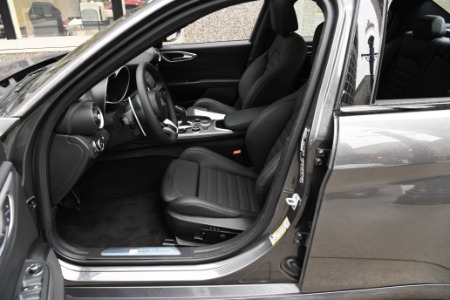 Used 2023 Alfa Romeo Giulia Veloce | Chicago, IL