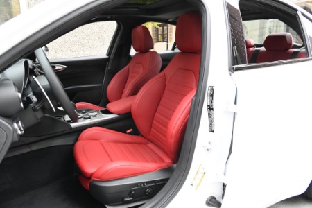 New 2023 Alfa Romeo Giulia Veloce | Chicago, IL