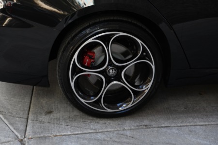 New 2023 Alfa Romeo Giulia Veloce | Chicago, IL