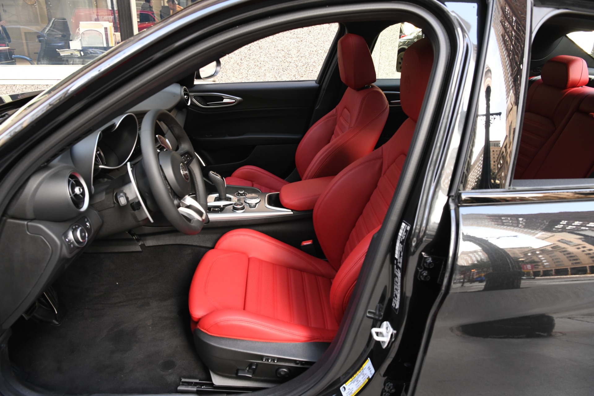 New 2023 Alfa Romeo Giulia Veloce | St. Petersburg, FL