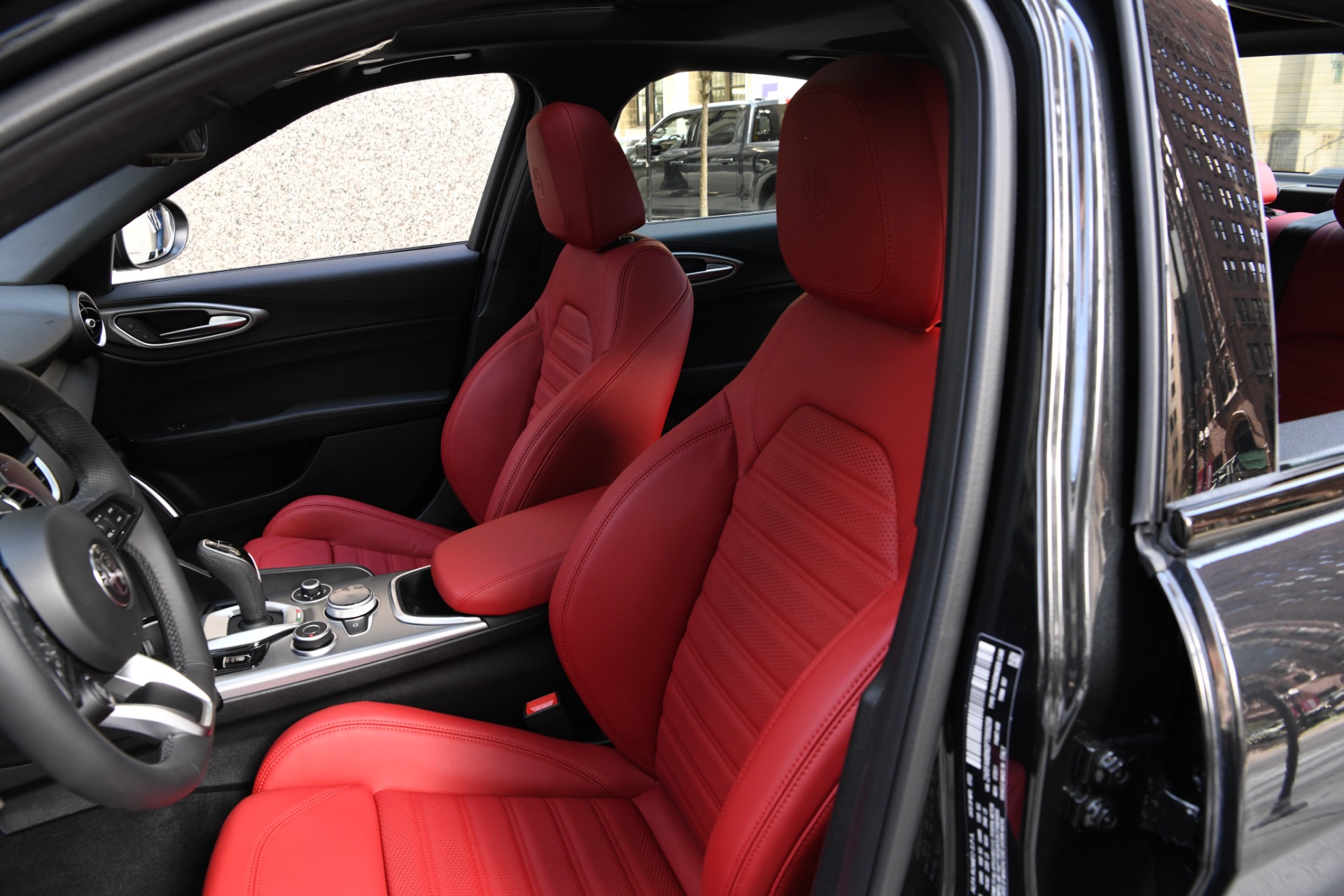 New 2023 Alfa Romeo Giulia Veloce | St. Petersburg, FL