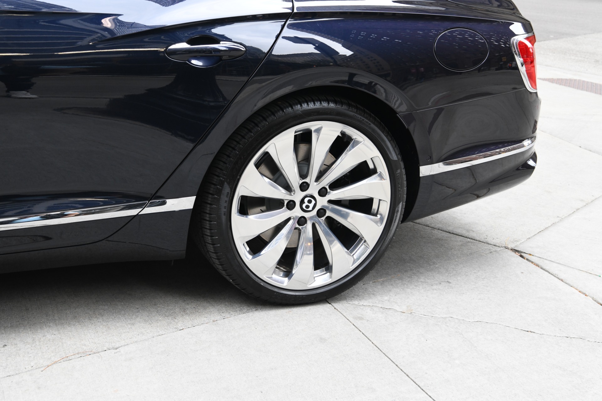Used 2022 Bentley Flying Spur Hybrid | St. Petersburg, FL