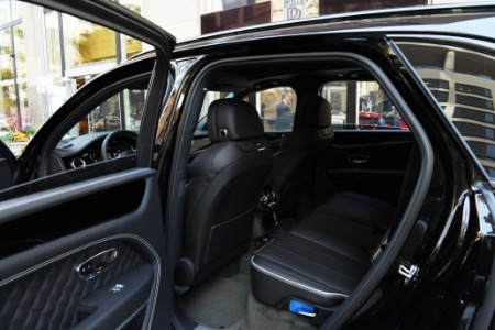 Used 2022 Bentley Bentayga V8 | Chicago, IL