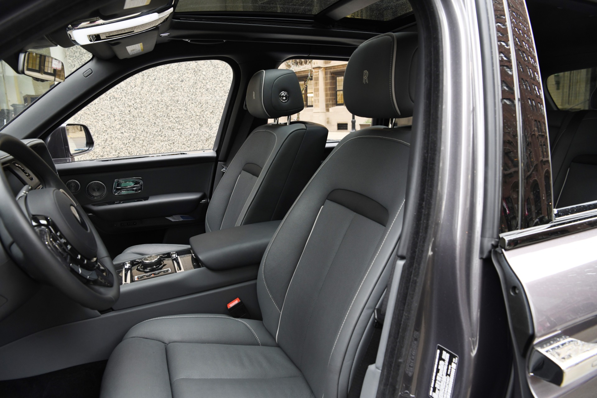 Used 2022 Rolls-Royce Black Badge Cullinan | St. Petersburg, FL