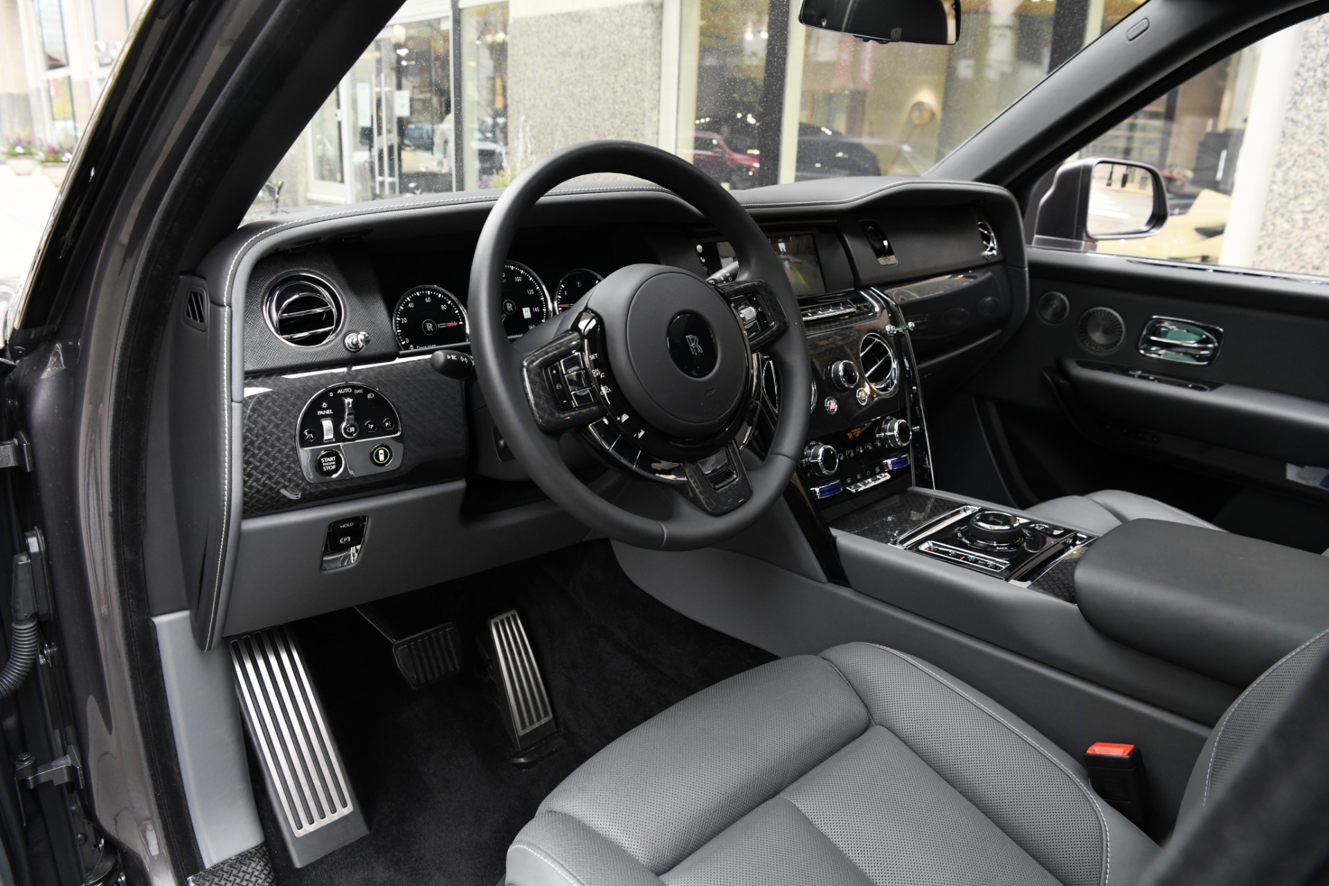 Used 2022 Rolls-Royce Black Badge Cullinan | St. Petersburg, FL
