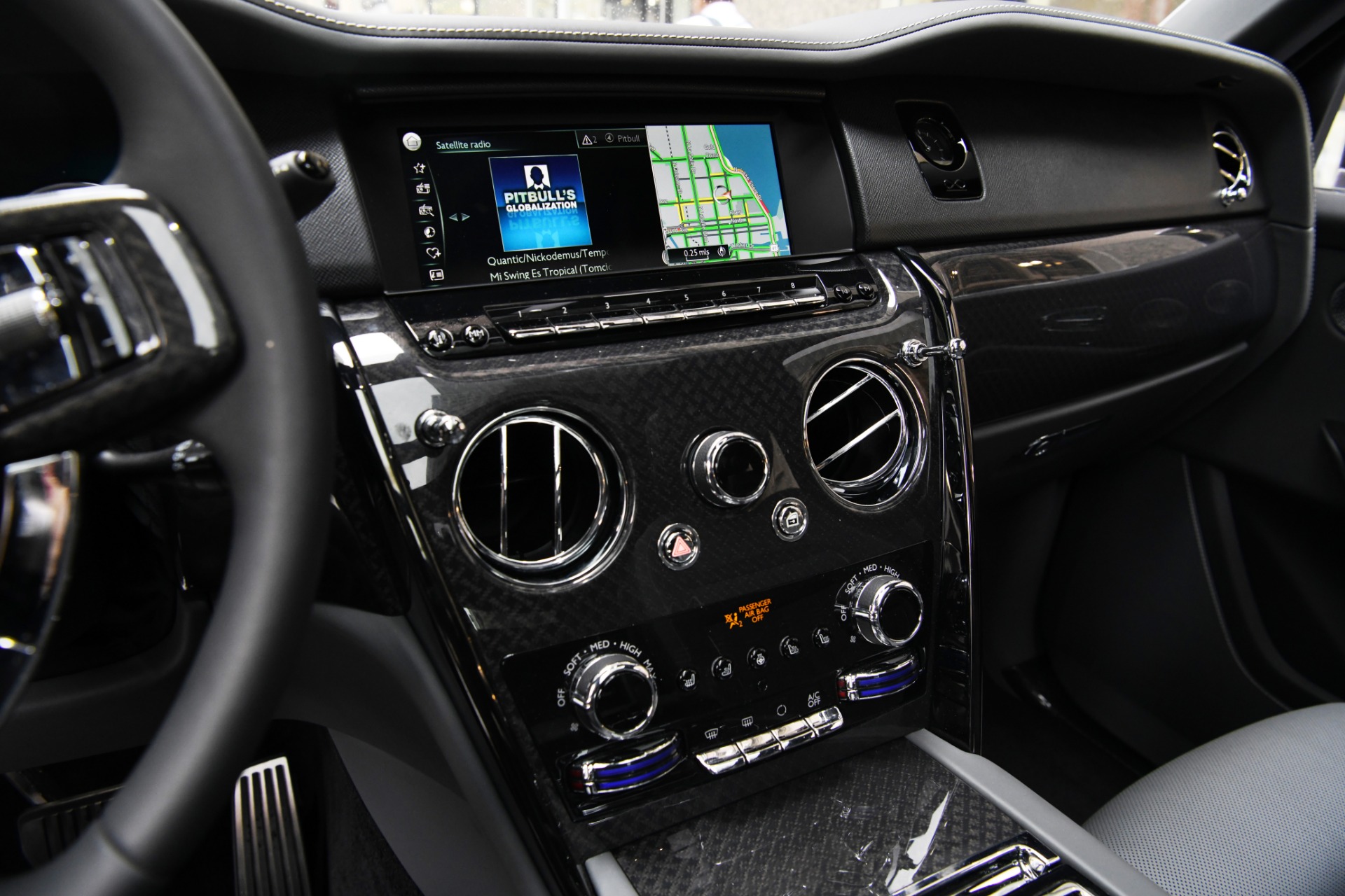 Used 2022 Rolls-Royce Black Badge Cullinan | St. Petersburg, FL