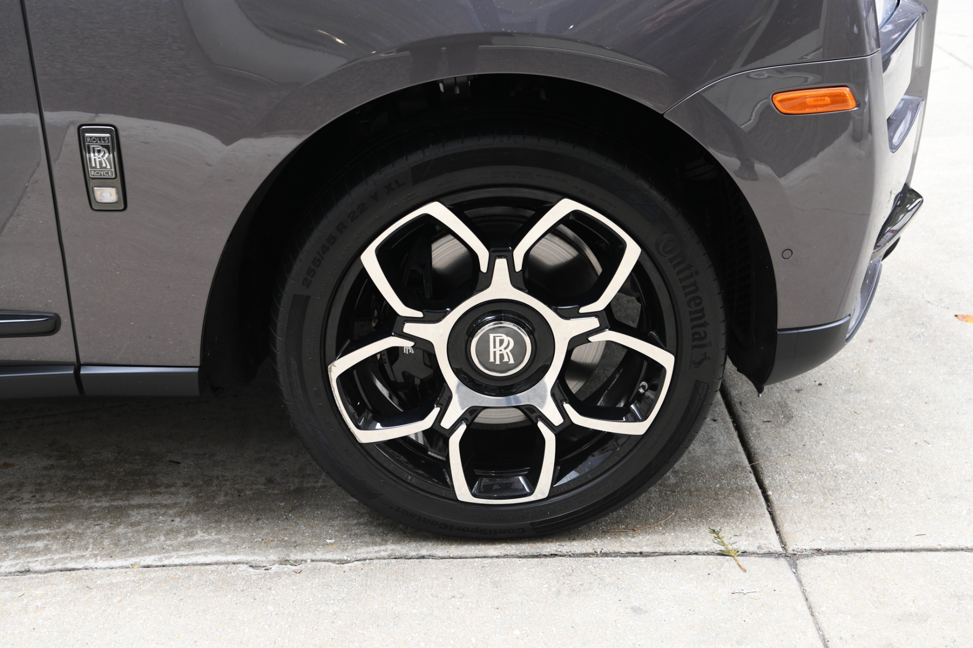 Used 2022 Rolls-Royce Black Badge Cullinan | St. Petersburg, FL