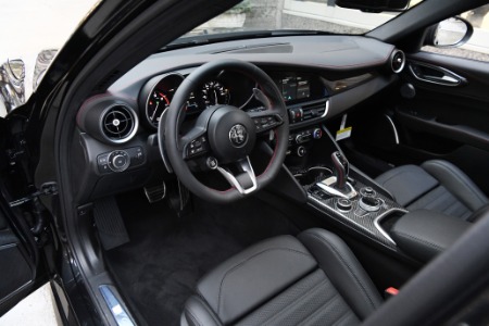 New 2023 Alfa Romeo Giulia Estrema | Chicago, IL