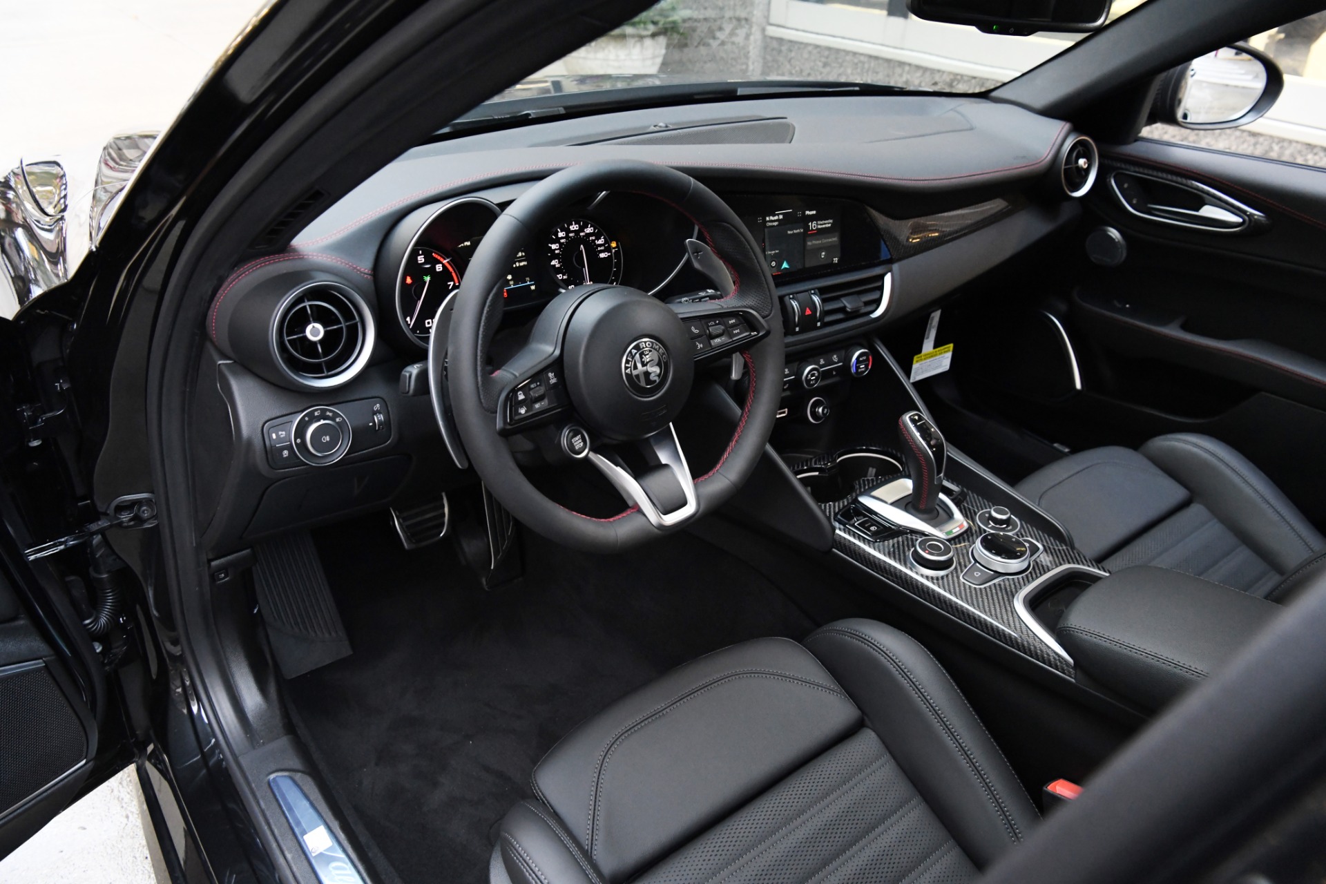 New 2023 Alfa Romeo Giulia Estrema | St. Petersburg, FL