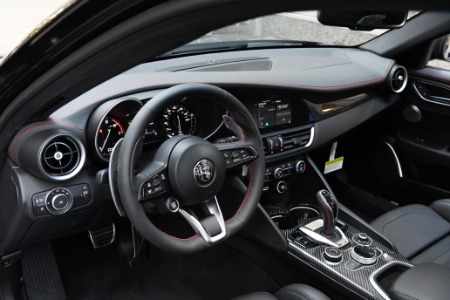 New 2023 Alfa Romeo Giulia Estrema | Chicago, IL