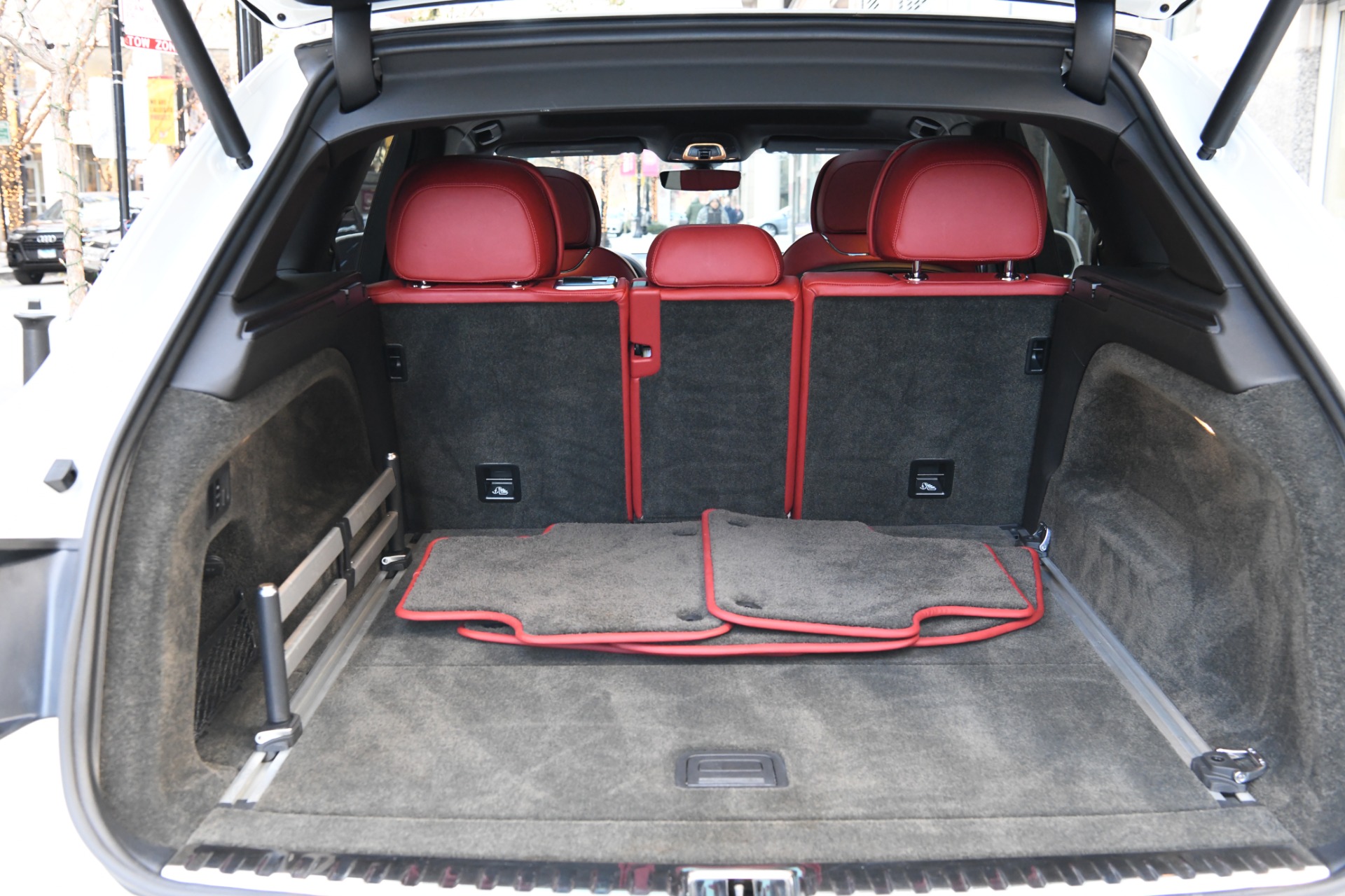 Used 2018 Bentley Bentayga W12 Signature Edition | St. Petersburg, FL
