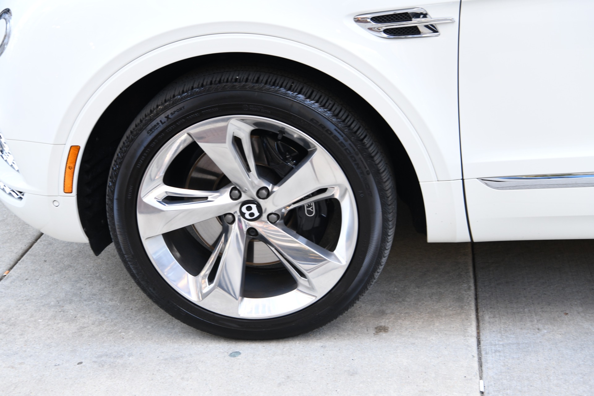 Used 2018 Bentley Bentayga W12 Signature Edition | St. Petersburg, FL