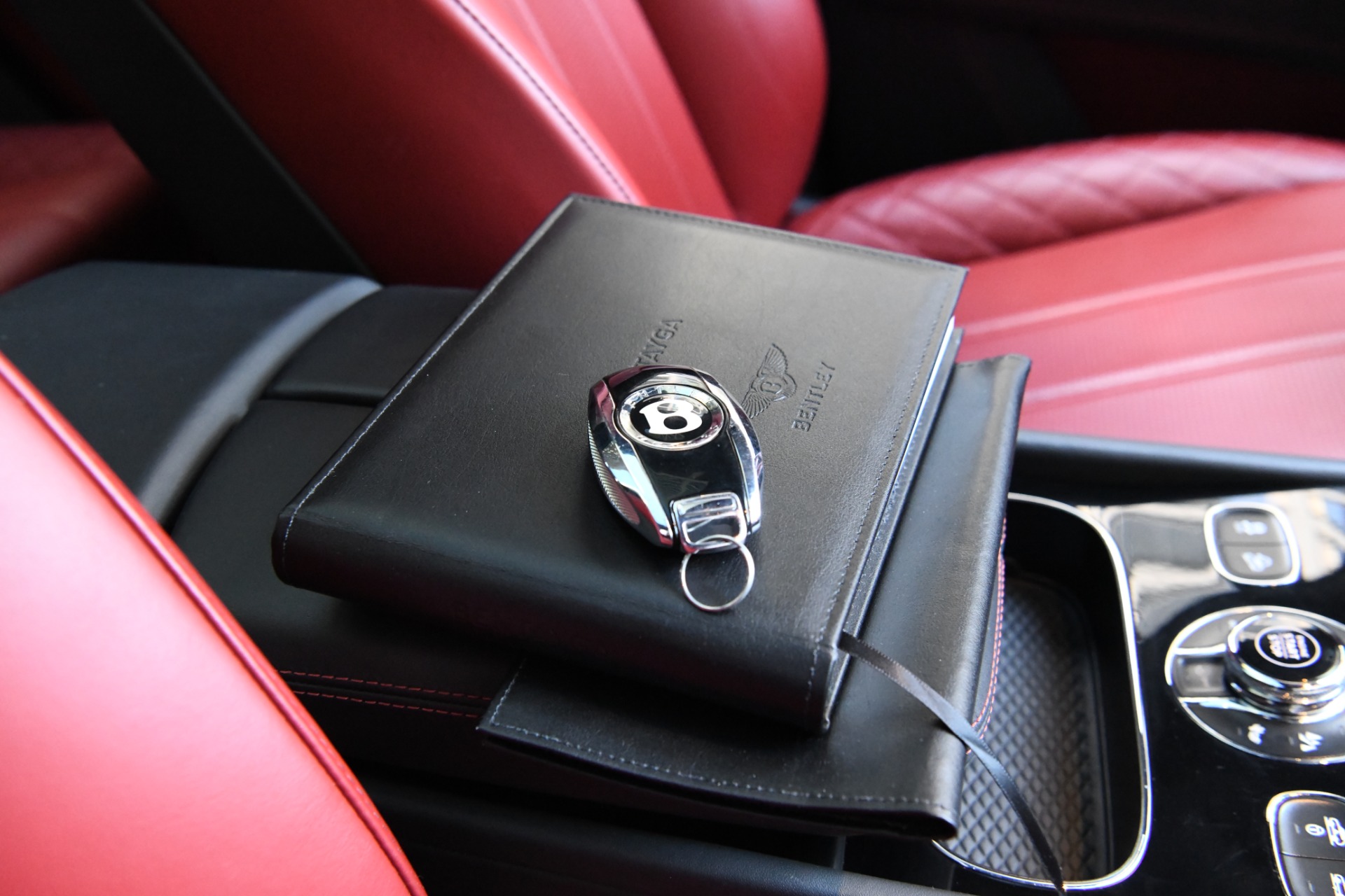 Used 2018 Bentley Bentayga W12 Signature Edition | St. Petersburg, FL