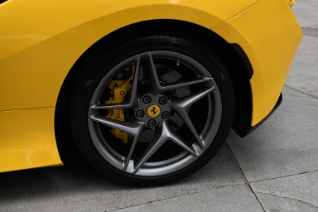 Used 2021 Ferrari F8 Spider  | Chicago, IL