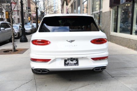 New 2023 Bentley Bentayga EWB Azure V8 | Chicago, IL