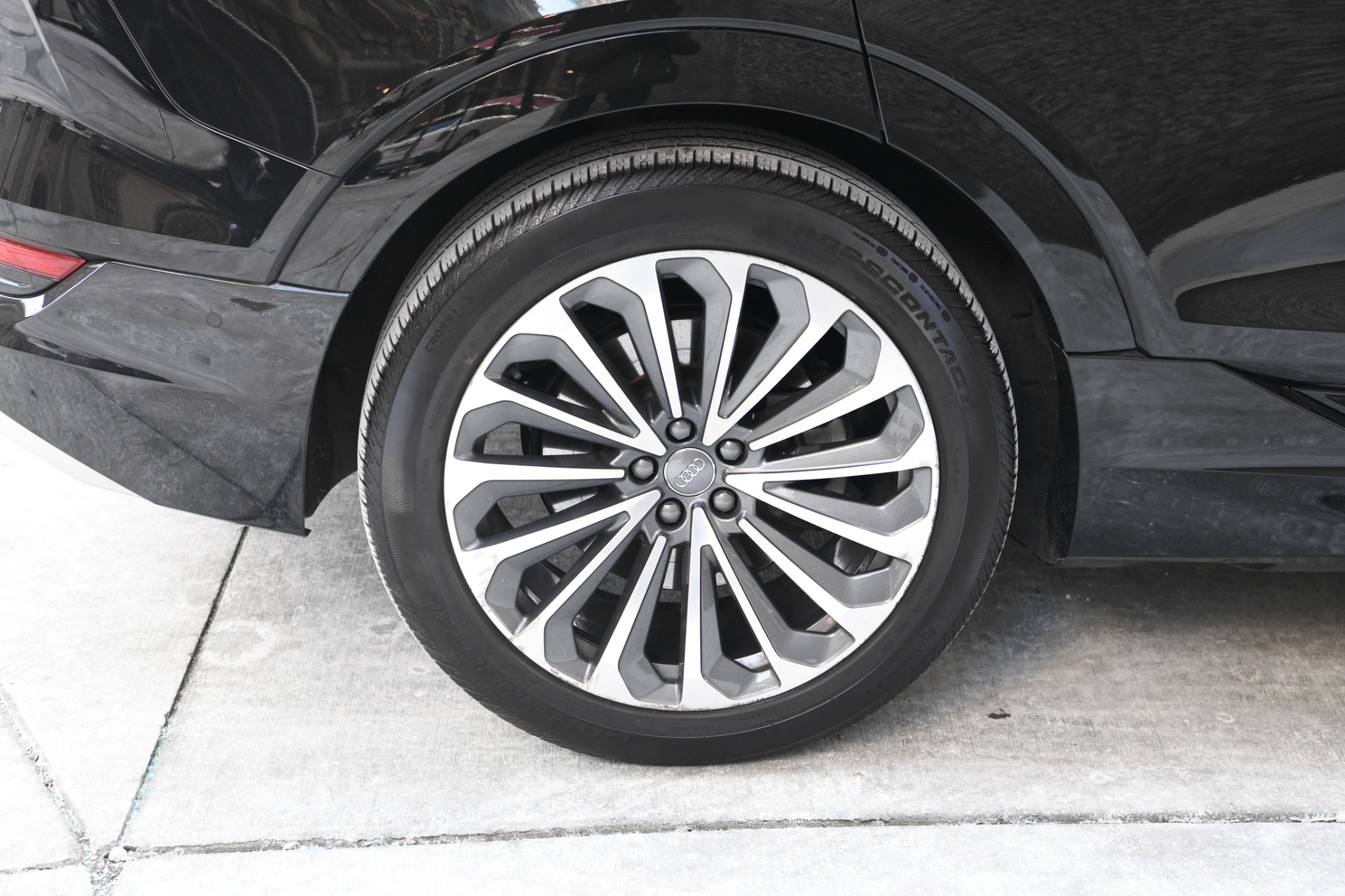 Used 2019 Audi e-tron quattro Prestige | St. Petersburg, FL