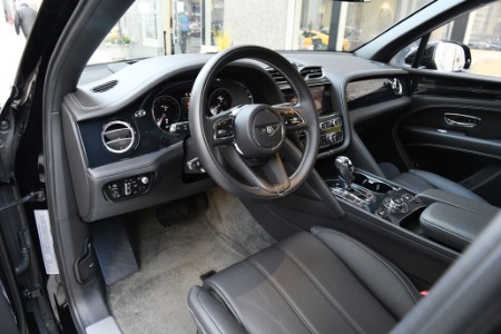 Used 2023 Bentley Bentayga EWB V8 | Chicago, IL