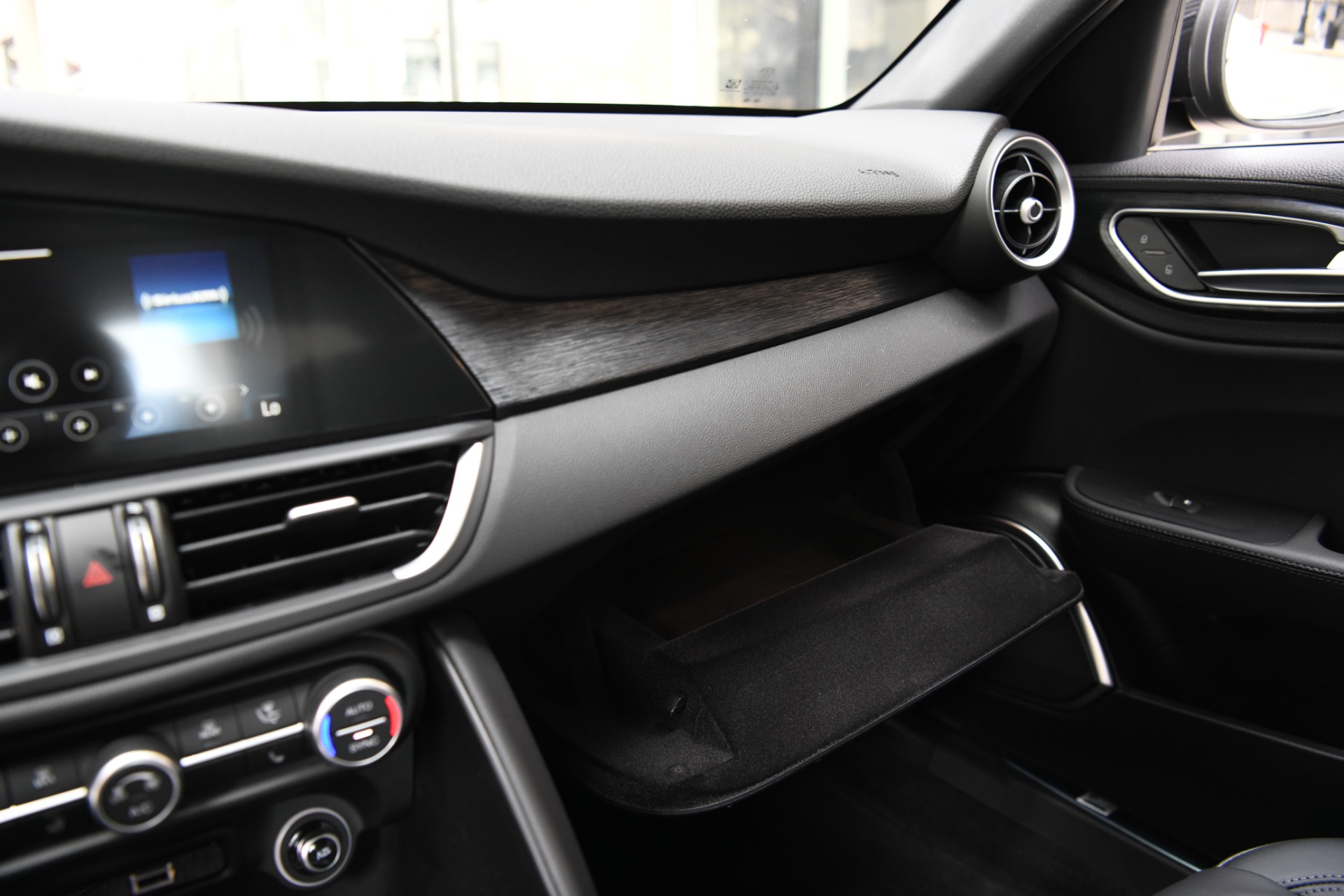 New 2023 Alfa Romeo Giulia Sprint | St. Petersburg, FL