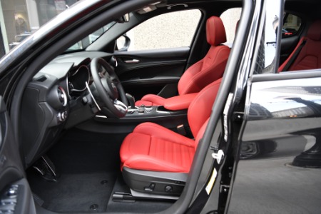 New 2023 Alfa Romeo Stelvio Sprint | Chicago, IL