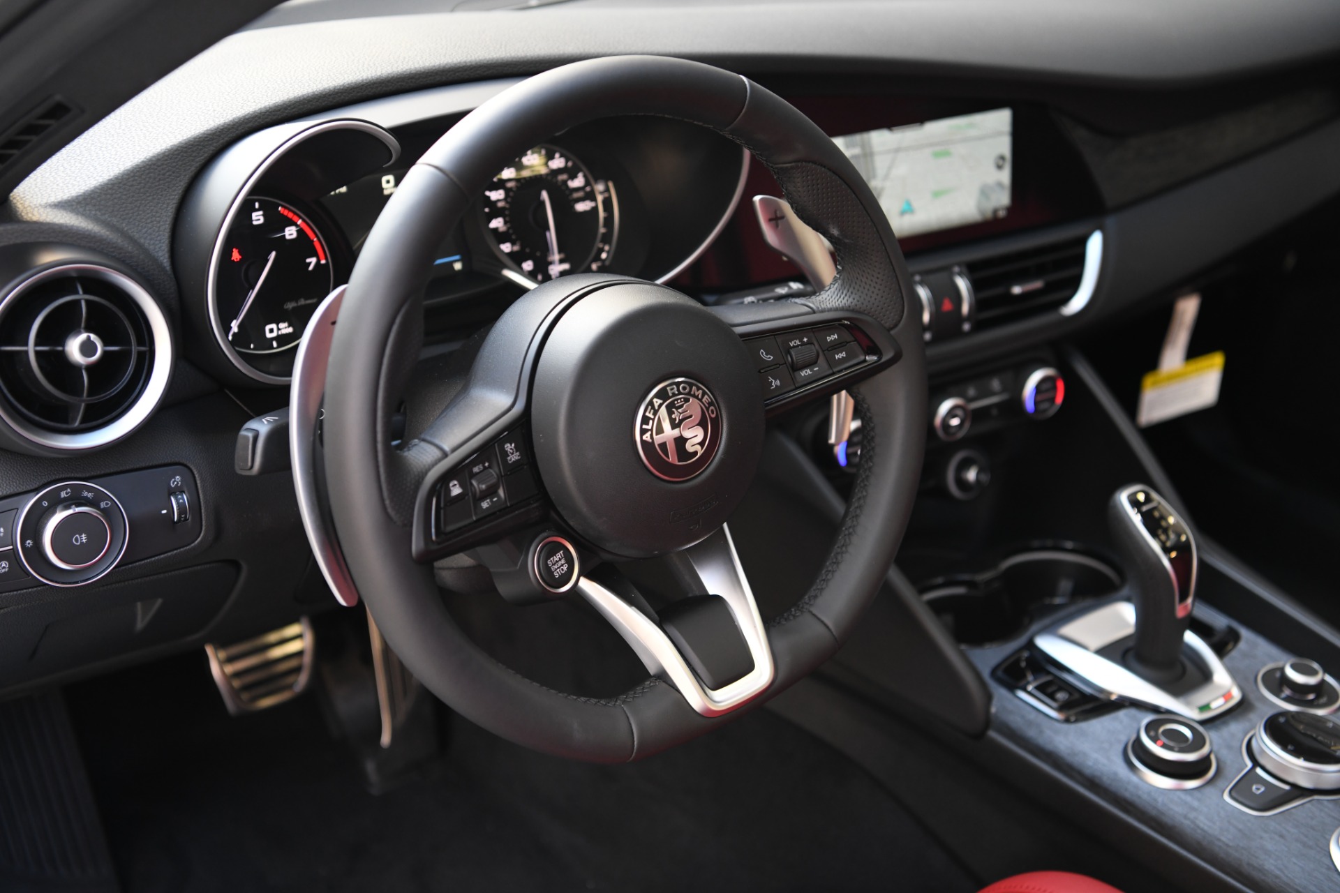New 2023 Alfa Romeo Giulia Sprint | St. Petersburg, FL