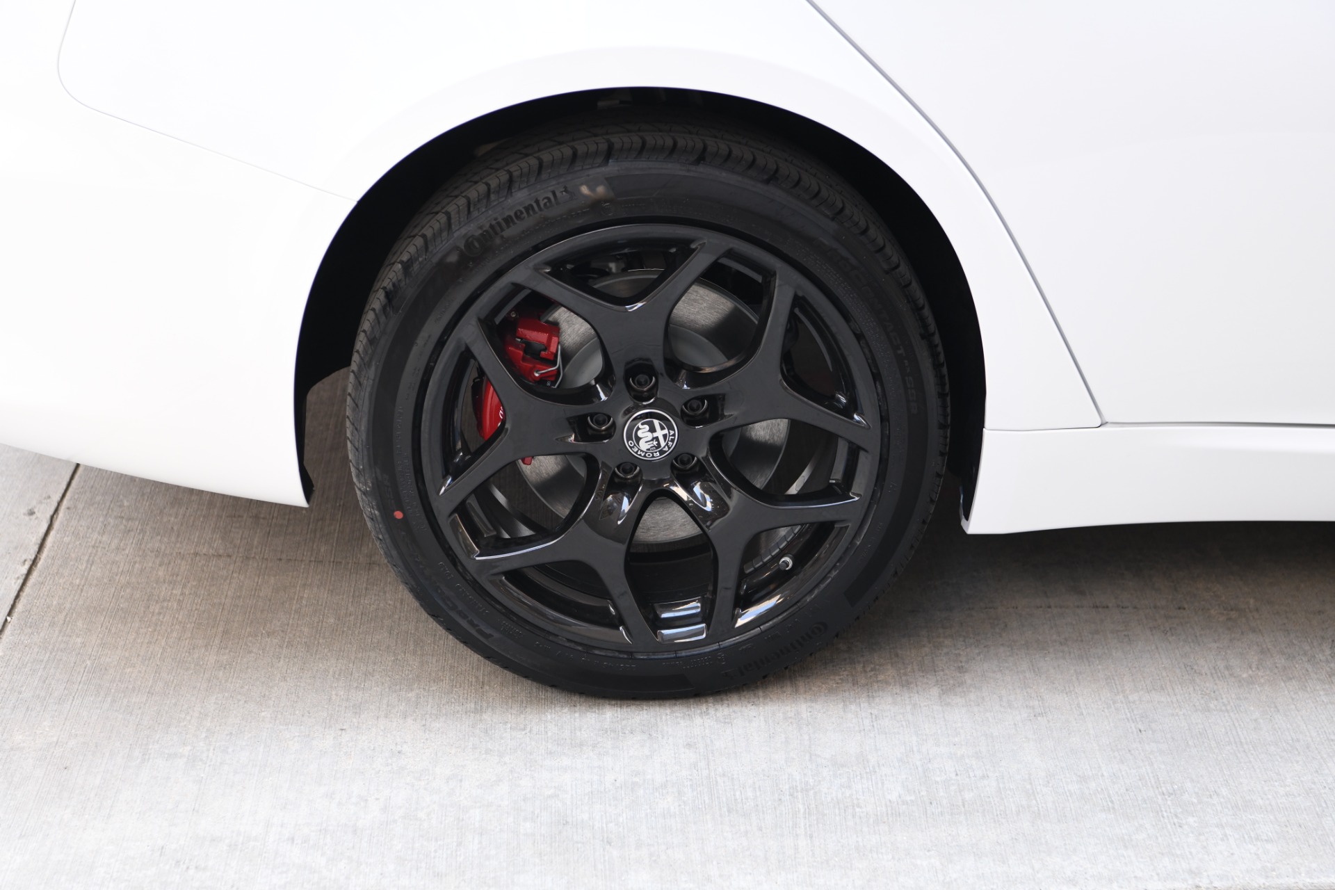 New 2023 Alfa Romeo Giulia Ti | St. Petersburg, FL