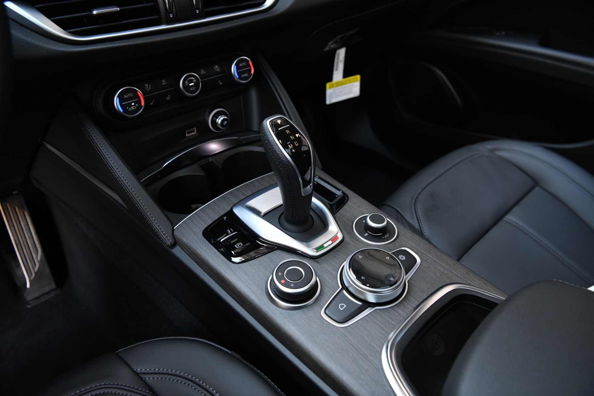 New 2023 Alfa Romeo Stelvio Ti | St. Petersburg, FL