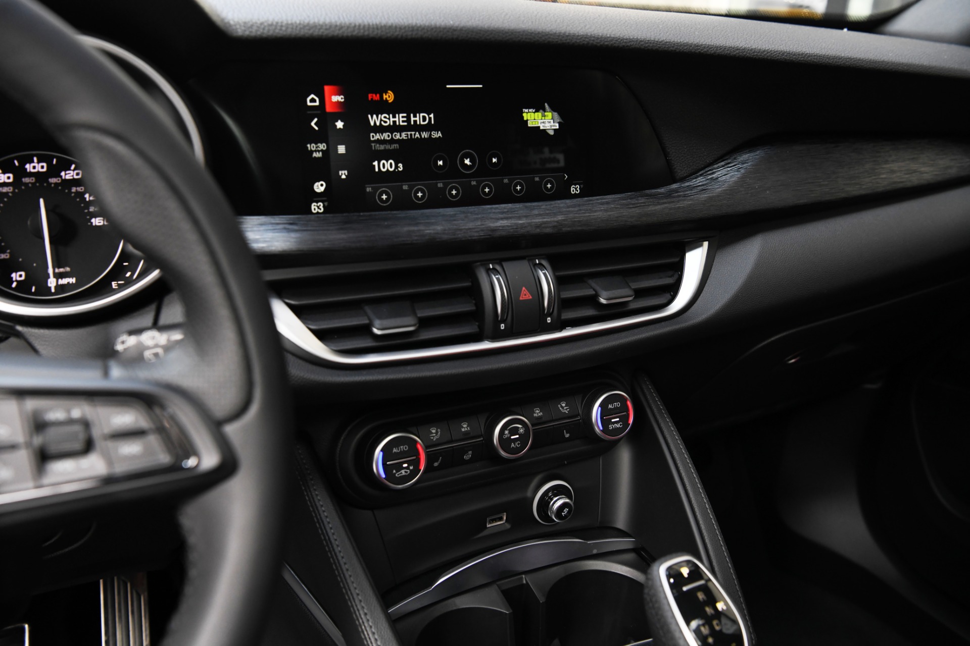 New 2023 Alfa Romeo Stelvio Sprint | St. Petersburg, FL
