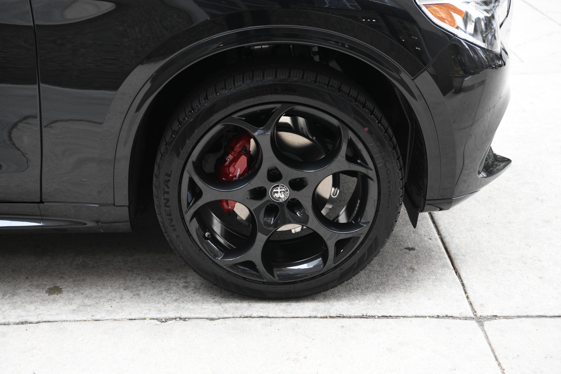 New 2023 Alfa Romeo Stelvio Veloce | St. Petersburg, FL