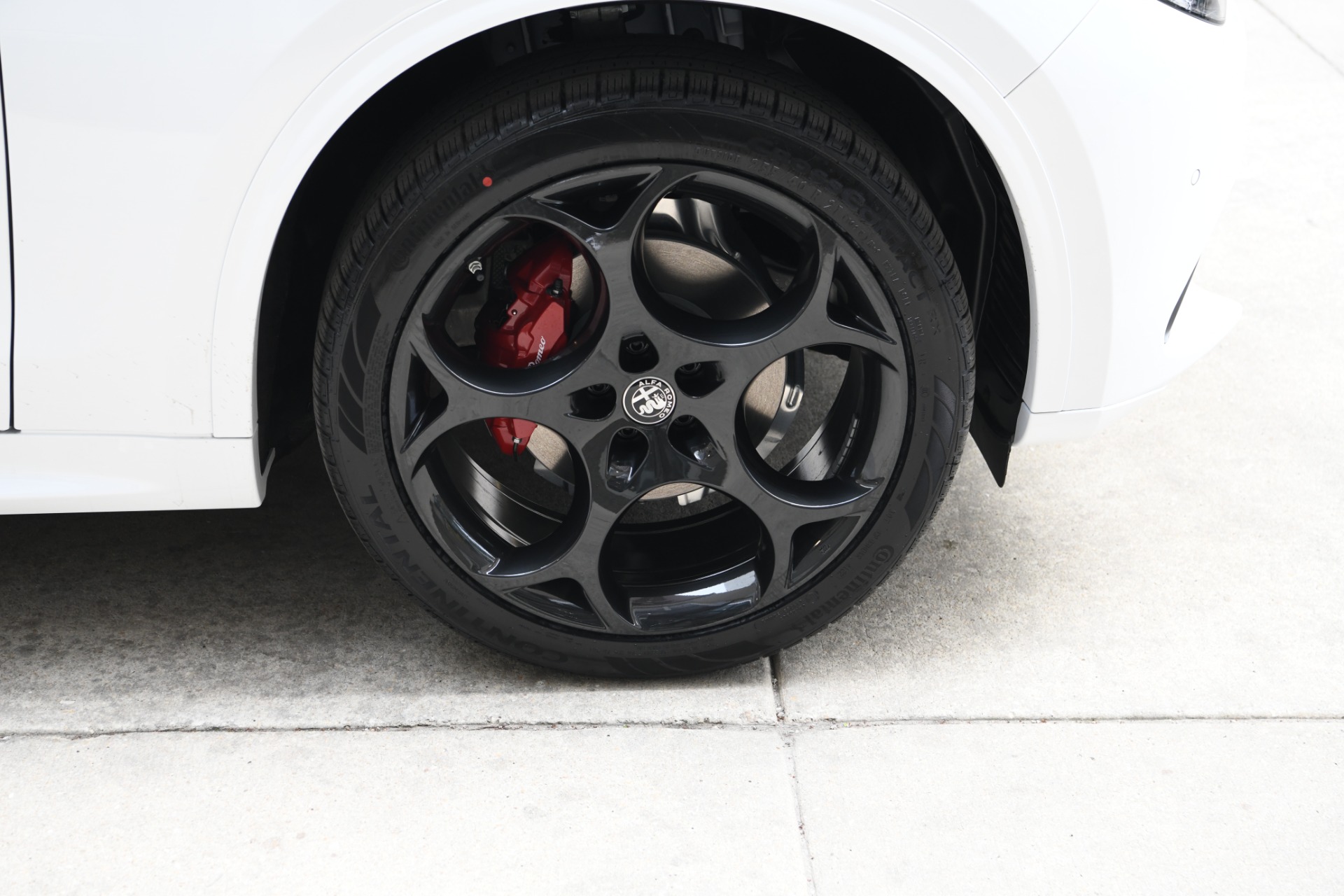 New 2023 Alfa Romeo Stelvio Veloce | St. Petersburg, FL